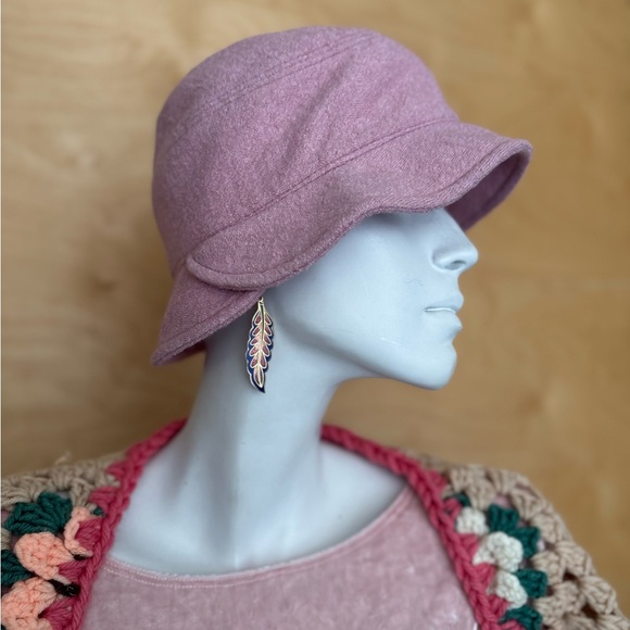 Enamel feather earrings - Picture 6 of 10